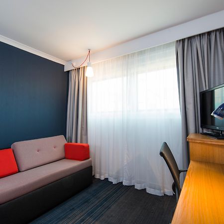 Holiday Inn Express Stoke-On-Trent By Ihg Exterior foto