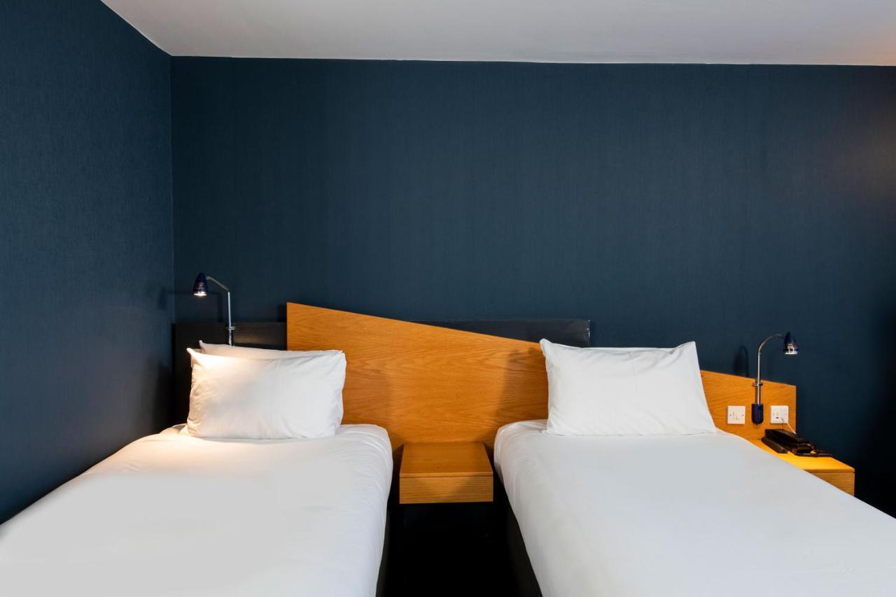 Holiday Inn Express Stoke-On-Trent By Ihg Exterior foto