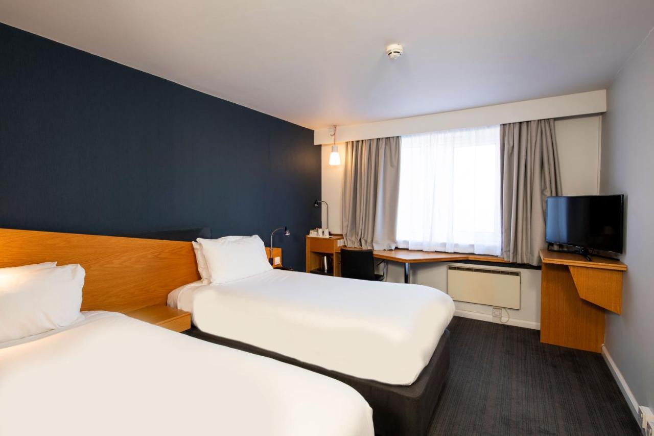 Holiday Inn Express Stoke-On-Trent By Ihg Exterior foto