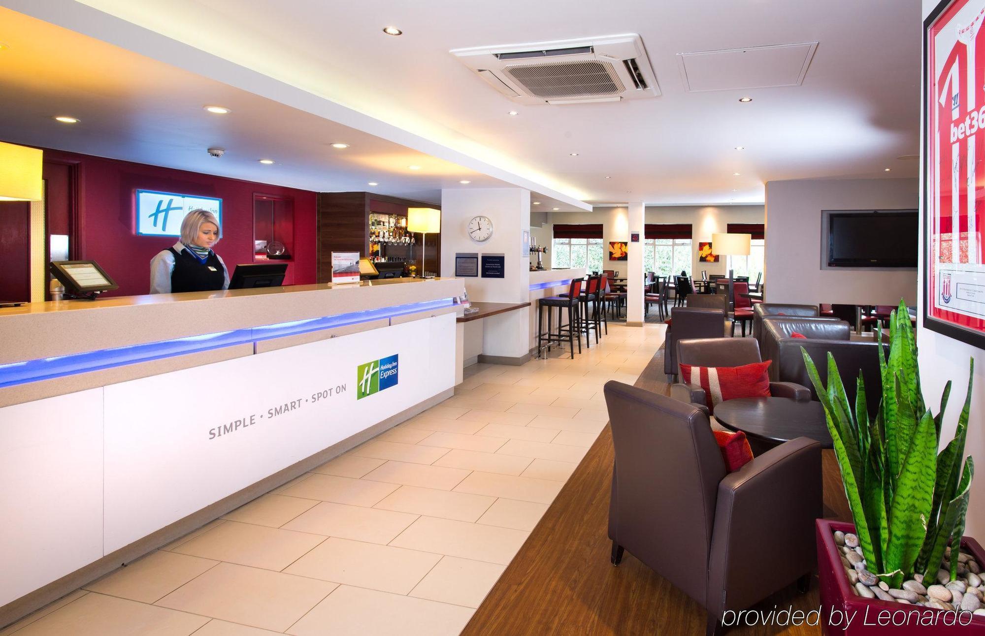 Holiday Inn Express Stoke-On-Trent By Ihg Exterior foto