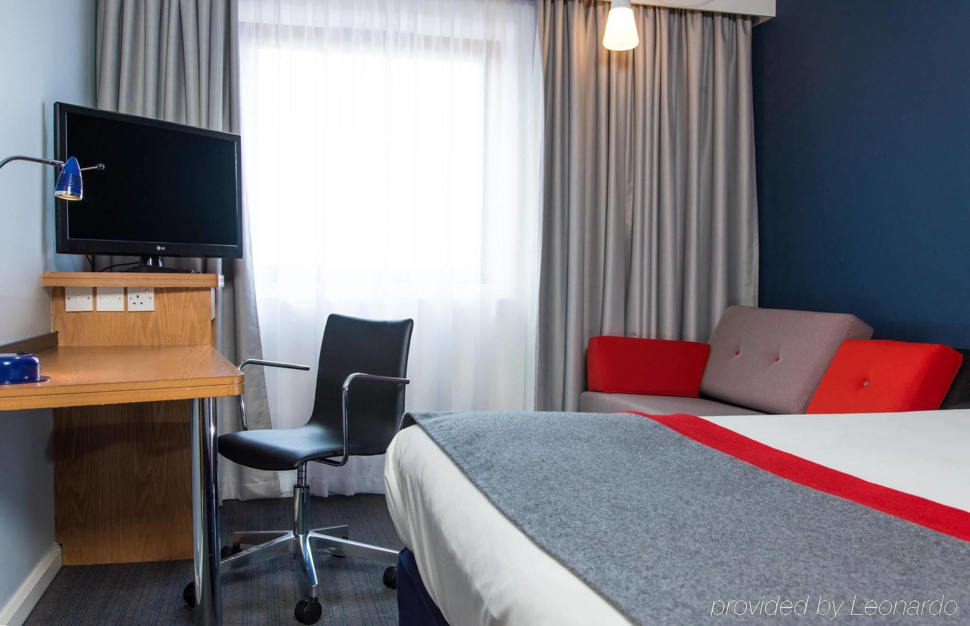 Holiday Inn Express Stoke-On-Trent By Ihg Exterior foto