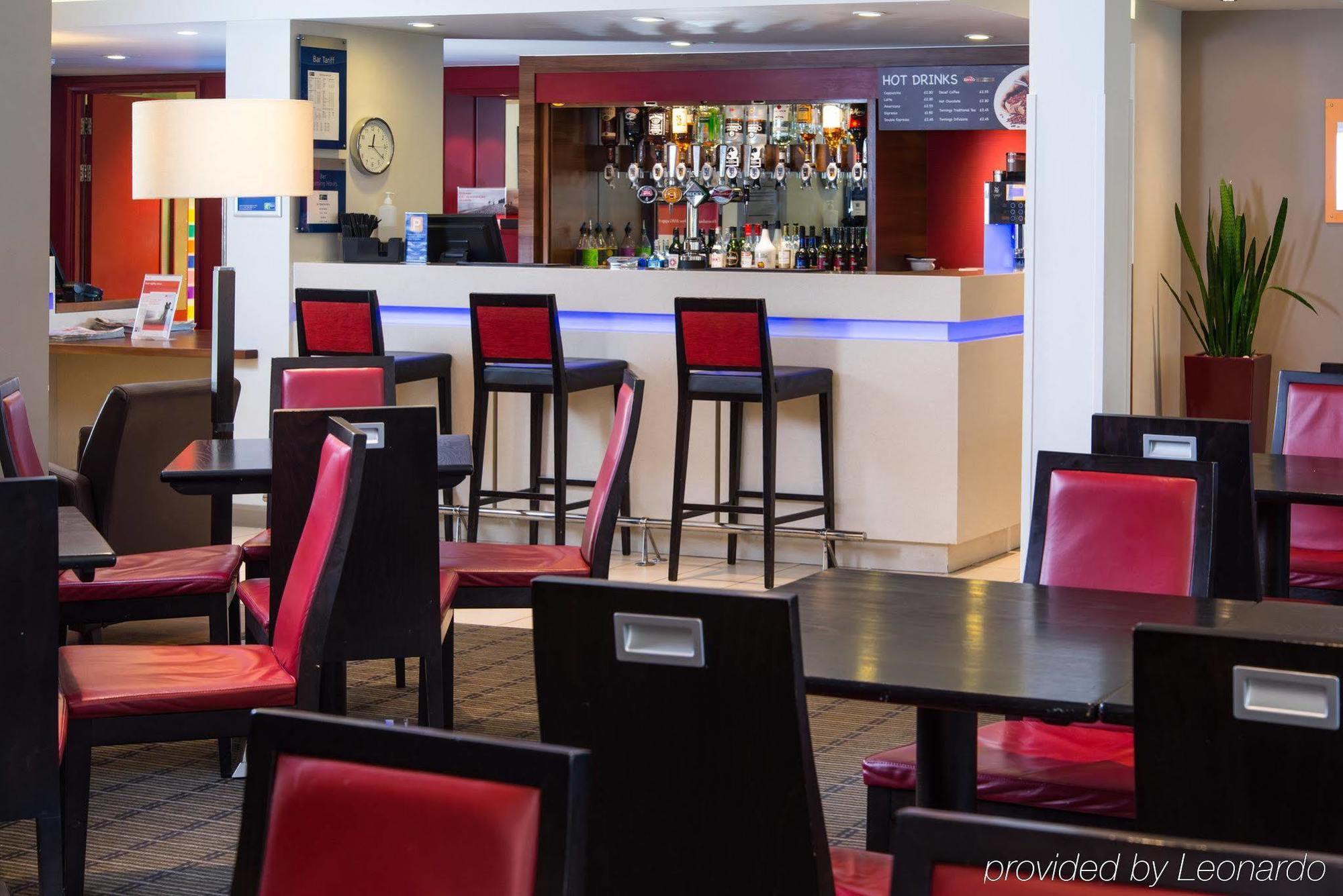 Holiday Inn Express Stoke-On-Trent By Ihg Exterior foto