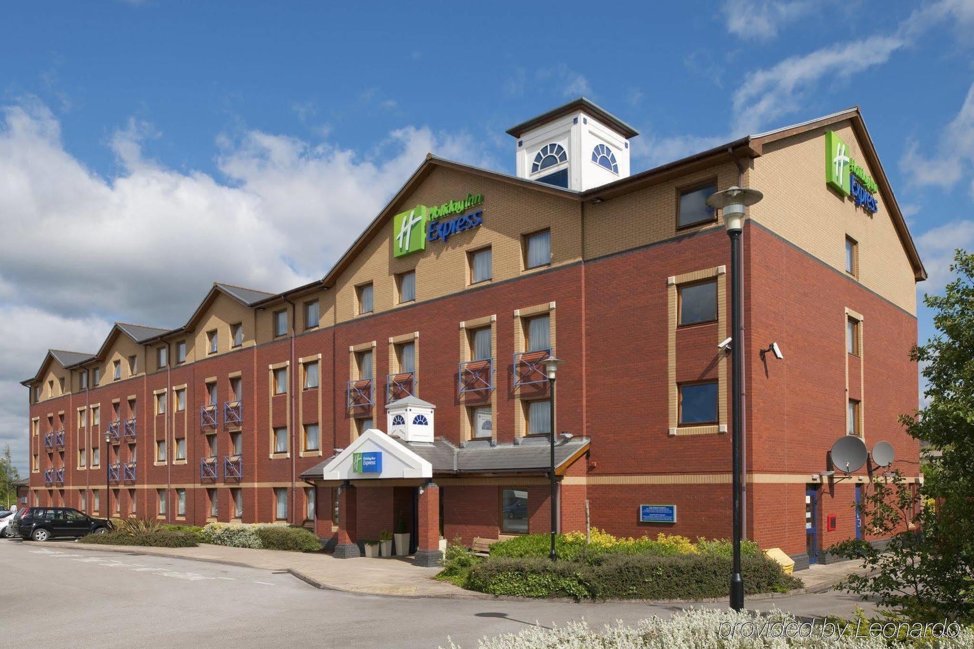 Holiday Inn Express Stoke-On-Trent By Ihg Exterior foto