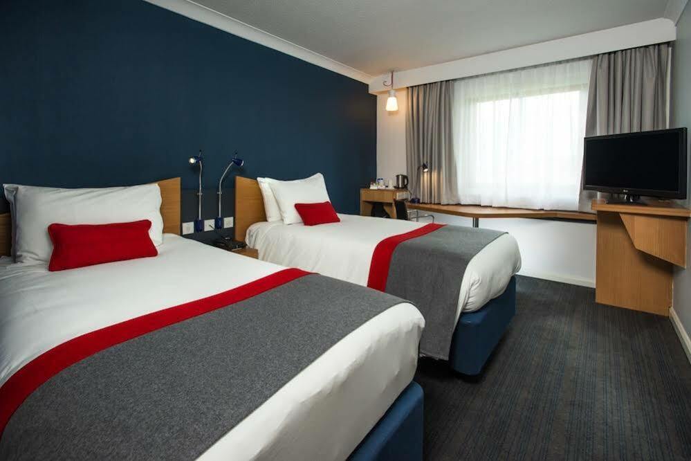 Holiday Inn Express Stoke-On-Trent By Ihg Exterior foto